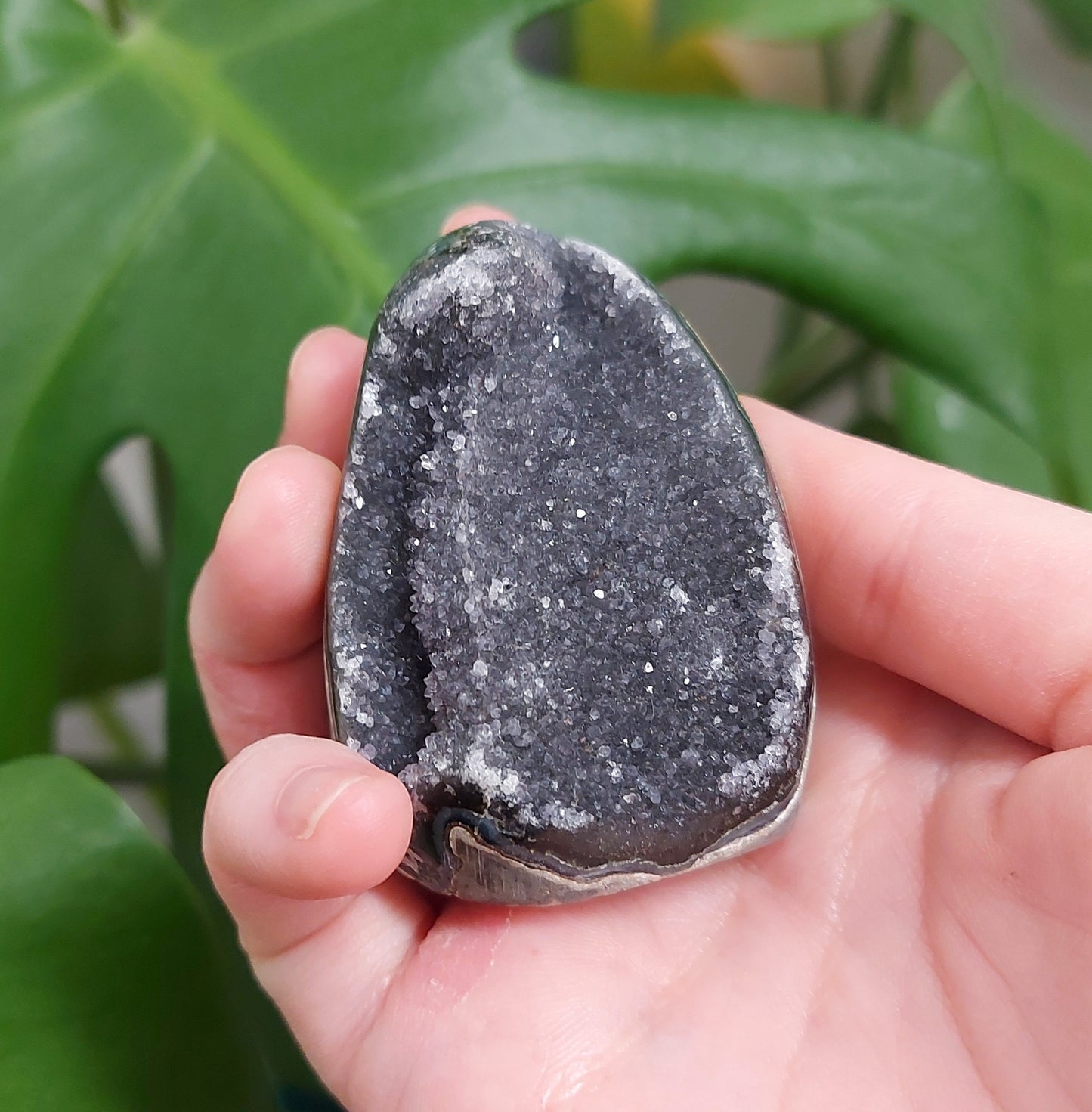 Rainbow Sugar Amethyst Cutbase - Dark